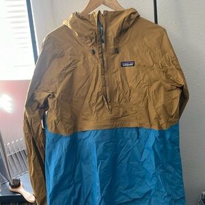 Patagonia torrentshell pullover